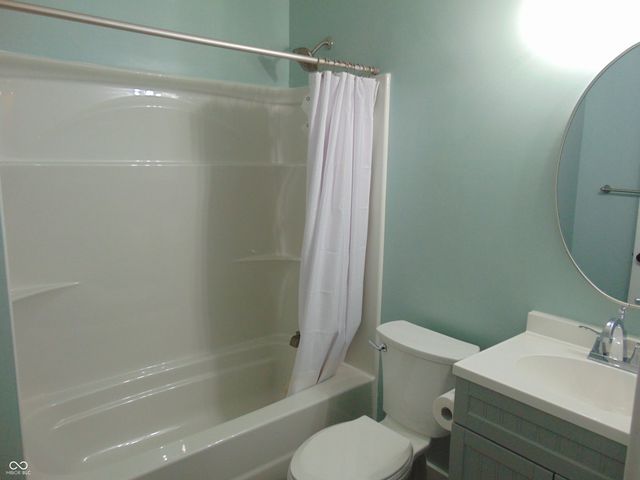 860 N Abigail Lane, Ellettsville, IN 47429