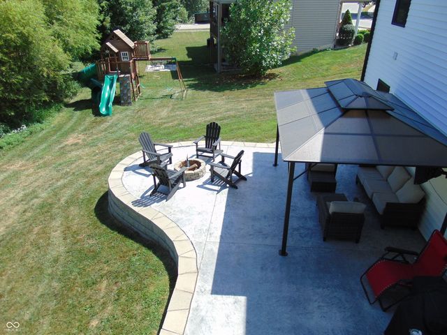 860 N Abigail Lane, Ellettsville, IN 47429