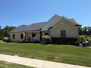 860 N Abigail Lane, Ellettsville, IN 47429