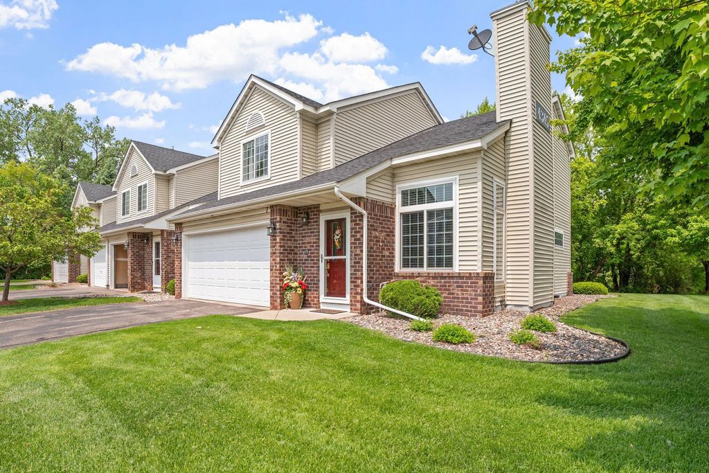 4345 Merrimac Lane N 7, Plymouth, MN 55446