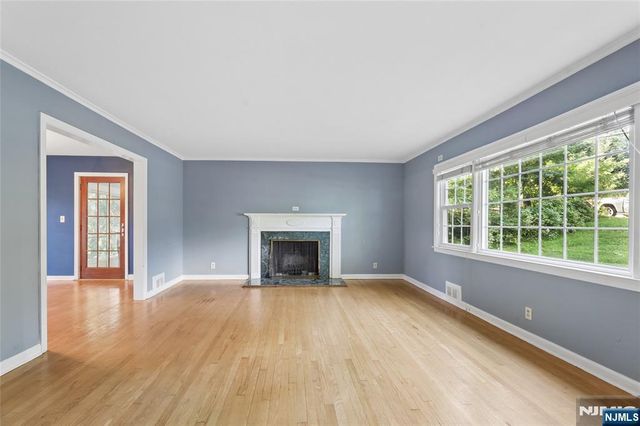192 Rensselaer Road, Essex Fells, NJ 07021