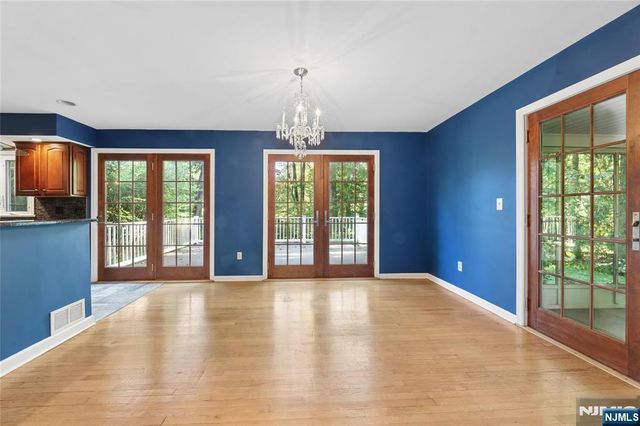 192 Rensselaer Road, Essex Fells, NJ 07021