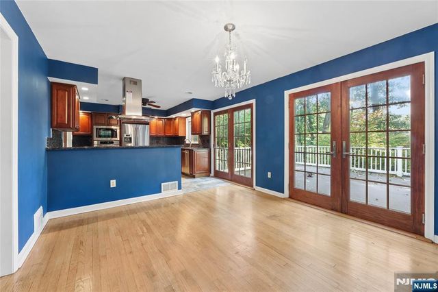 192 Rensselaer Road, Essex Fells, NJ 07021