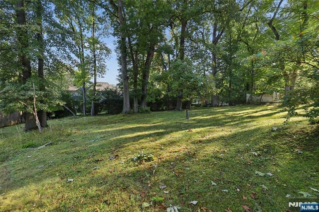 192 Rensselaer Road, Essex Fells, NJ 07021