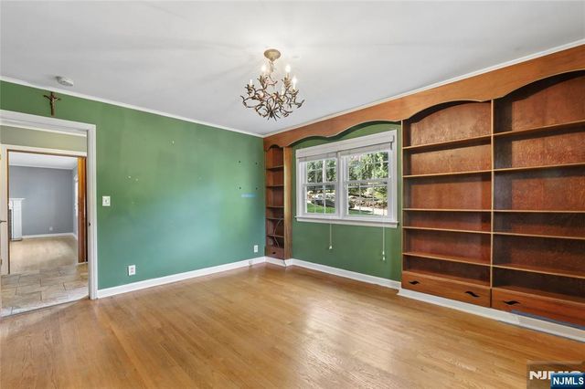 192 Rensselaer Road, Essex Fells, NJ 07021