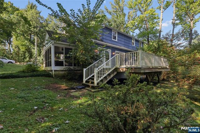 192 Rensselaer Road, Essex Fells, NJ 07021