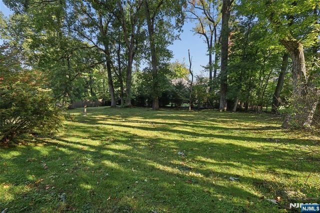 192 Rensselaer Road, Essex Fells, NJ 07021