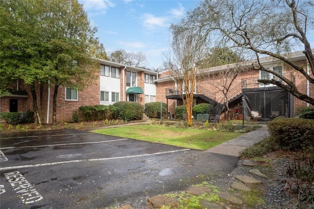 4266 Roswell NE Road E4, Atlanta, GA 30342