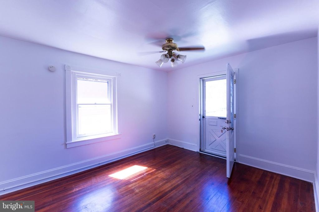 9 HARRISON AVE, Clifton Heights, PA 19018