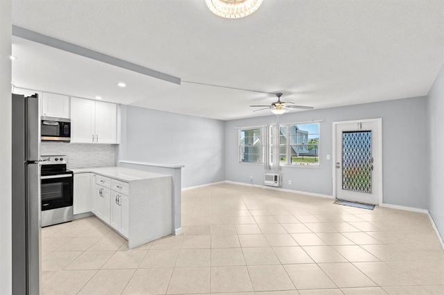 273 Prescott N, Deerfield Beach, FL 33442