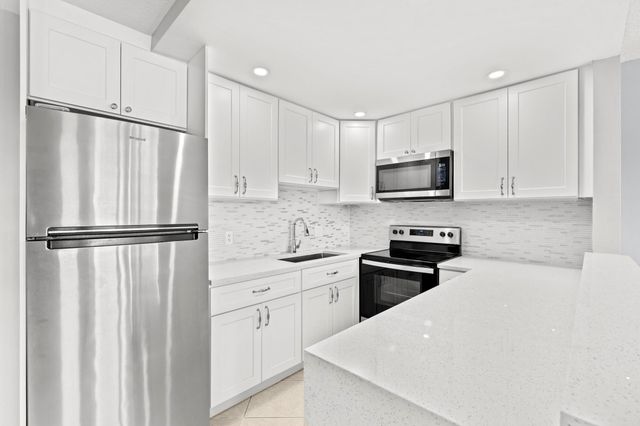 273 Prescott N, Deerfield Beach, FL 33442