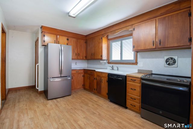 571 Avon Drive, Orange, CT 06477