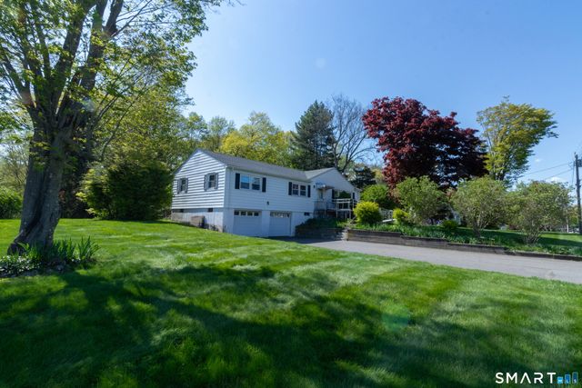 571 Avon Drive, Orange, CT 06477