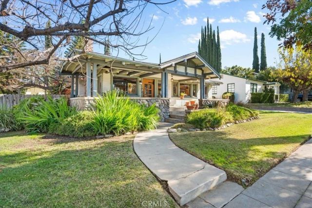 645 Cajon, Redlands, CA 92373