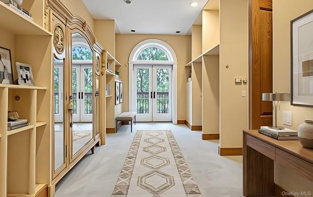 38 Tiffany Road, Oyster Bay Cove, NY 11771