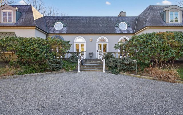 38 Tiffany Road, Oyster Bay Cove, NY 11771