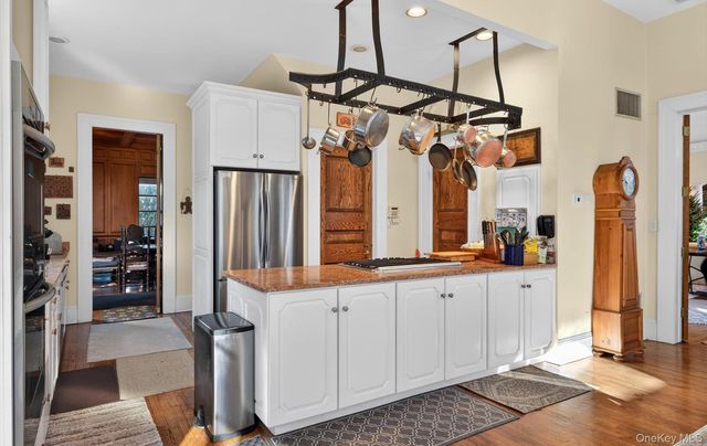 38 Tiffany Road, Oyster Bay Cove, NY 11771