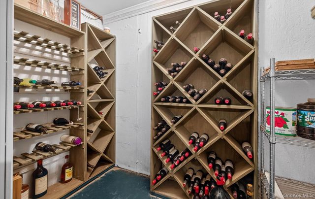 38 Tiffany Road, Oyster Bay Cove, NY 11771