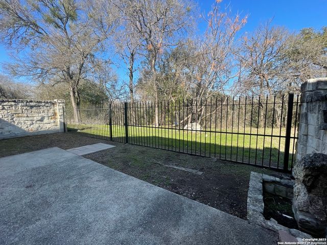 630 Ira Lee, San Antonio, TX 78218