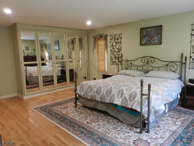 18 Stone Drive, West Orange Twp., NJ 07052