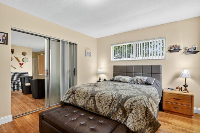 6945 NW 14th Street, Margate, FL 33063