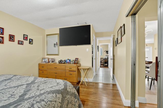 6945 NW 14th Street, Margate, FL 33063