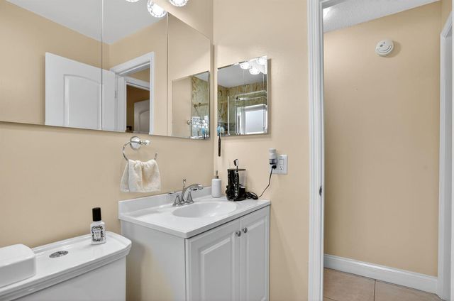 6945 NW 14th Street, Margate, FL 33063