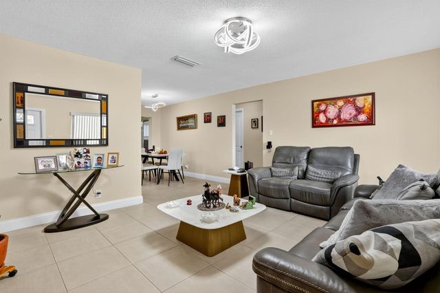 6945 NW 14th Street, Margate, FL 33063