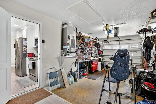 6945 NW 14th Street, Margate, FL 33063