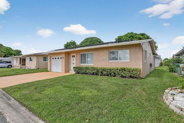 6945 NW 14th Street, Margate, FL 33063