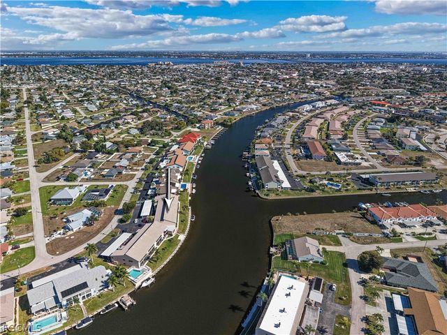 3714 SE 12th AVE 203, Cape Coral, FL 33904