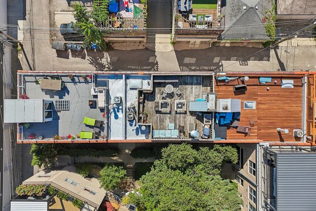 1133 W CORNELIA Avenue B, Chicago, IL 60657