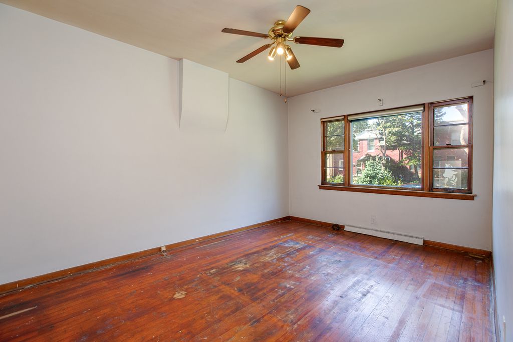 11347 S Saint Lawrence Avenue, Chicago, IL 60628 — photo 4