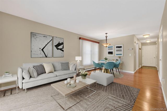 300 West Street 8, Mount Kisco, NY 10549