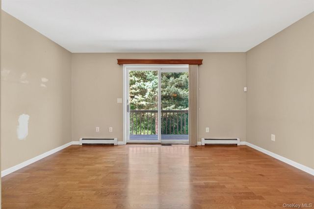 300 West Street 8, Mount Kisco, NY 10549