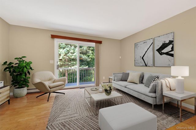 300 West Street 8, Mount Kisco, NY 10549