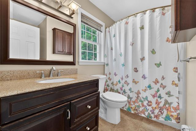 300 West Street 8, Mount Kisco, NY 10549