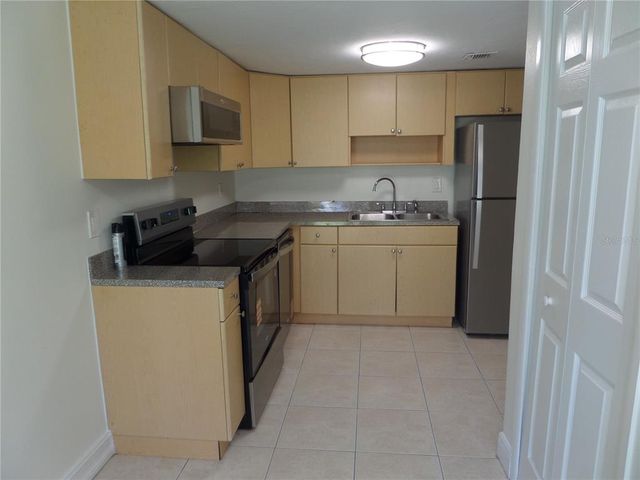 3423 CLARK ROAD 124, Sarasota, FL 34231
