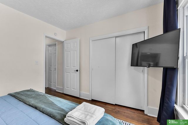 2707 S 10 Street, Omaha, NE 68108