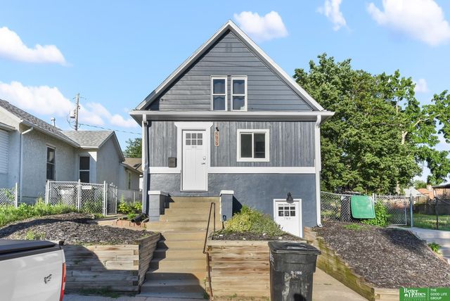 2707 S 10 Street, Omaha, NE 68108