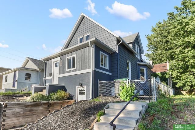 2707 S 10 Street, Omaha, NE 68108