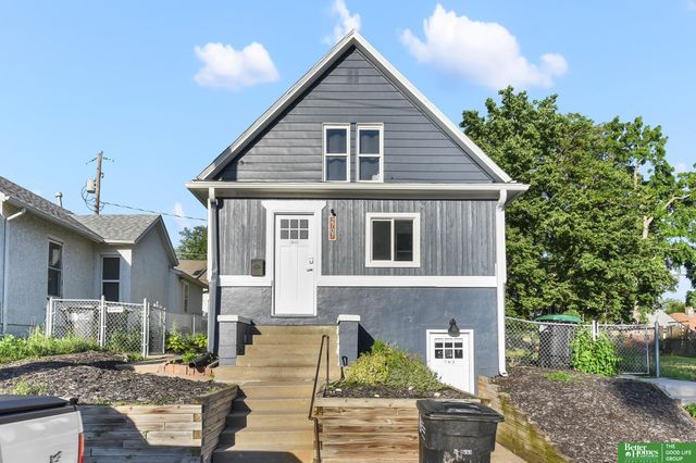 2707 S 10 Street, Omaha, NE 68108