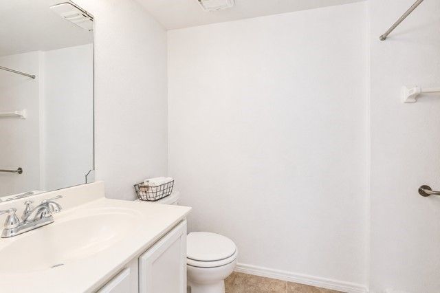 5315 San Mateo Court, Arlington, TX 76017