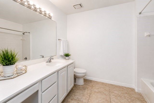5315 San Mateo Court, Arlington, TX 76017