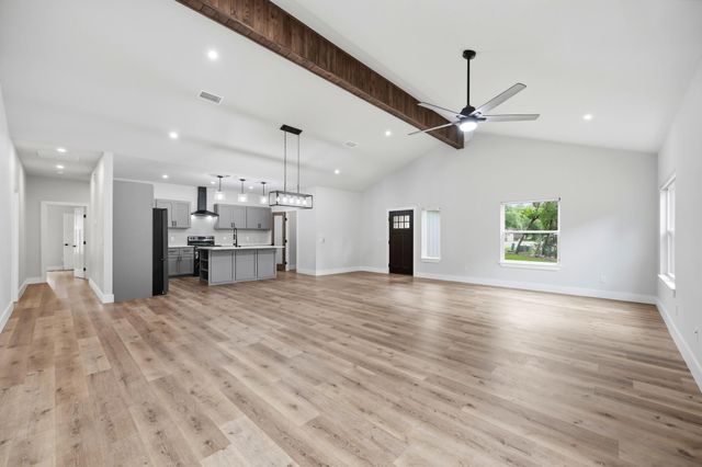 6 Chapotec CIR, Wimberley, TX 78676