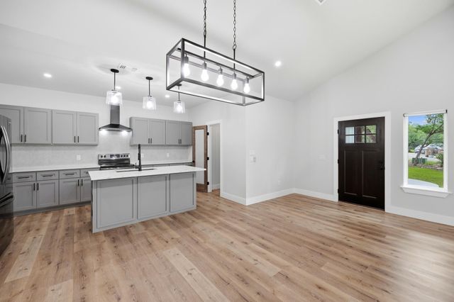 6 Chapotec CIR, Wimberley, TX 78676