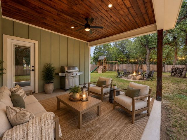 6 Chapotec CIR, Wimberley, TX 78676
