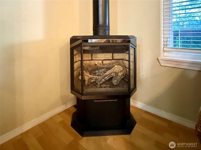 736 Duck Lake Drive SE, Ocean Shores, WA 98569