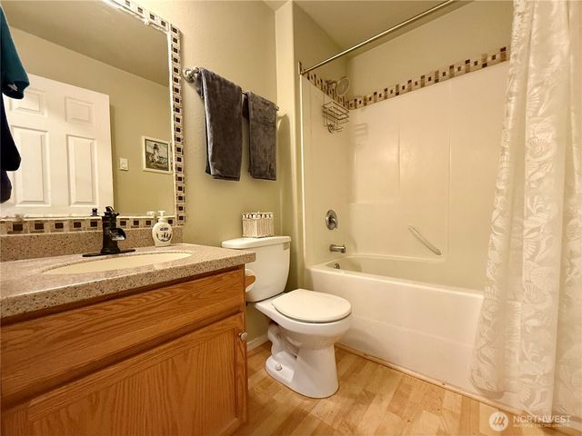 736 Duck Lake Drive SE, Ocean Shores, WA 98569