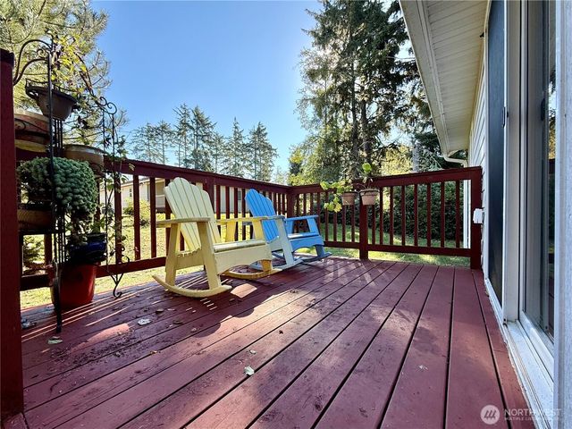 736 Duck Lake Drive SE, Ocean Shores, WA 98569